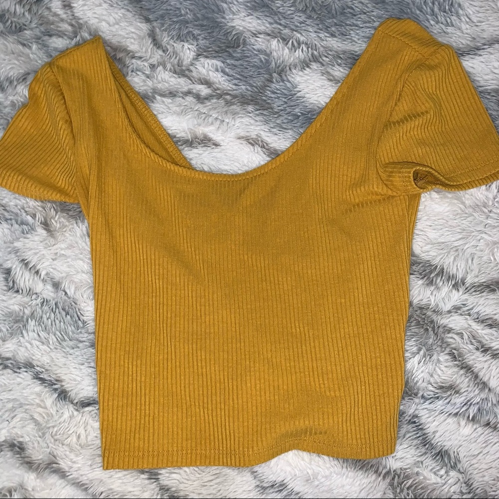 Seriously soft Cut out shirt